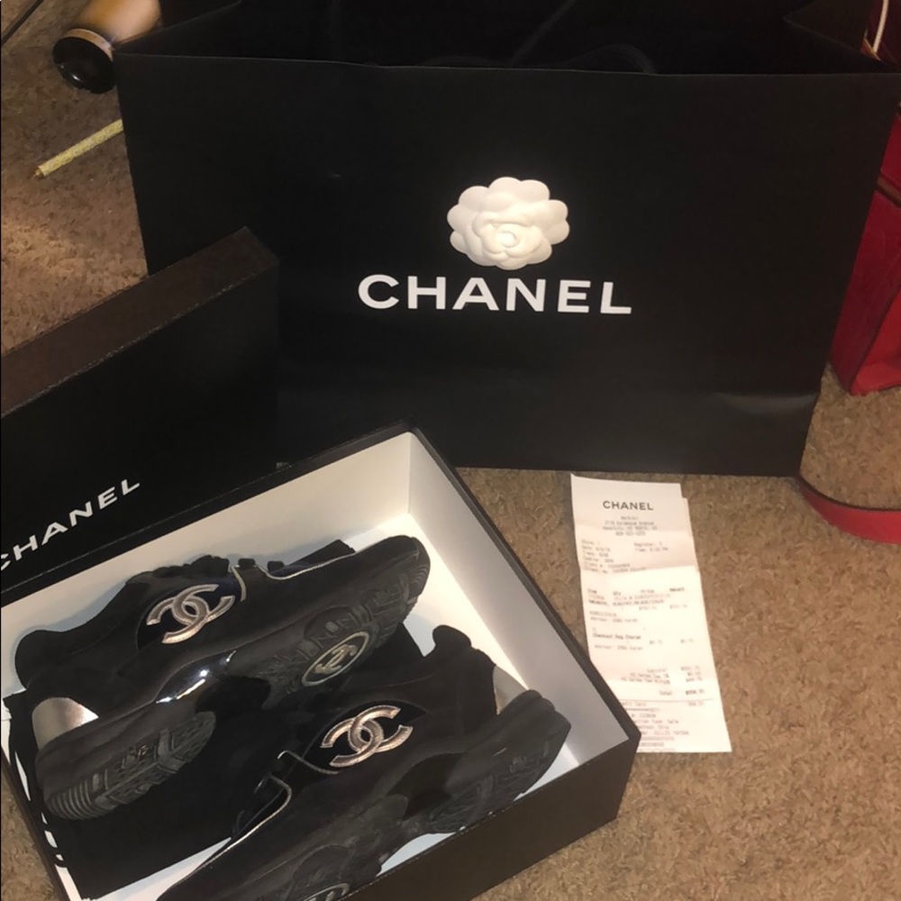 Size 37 chanel sneakers